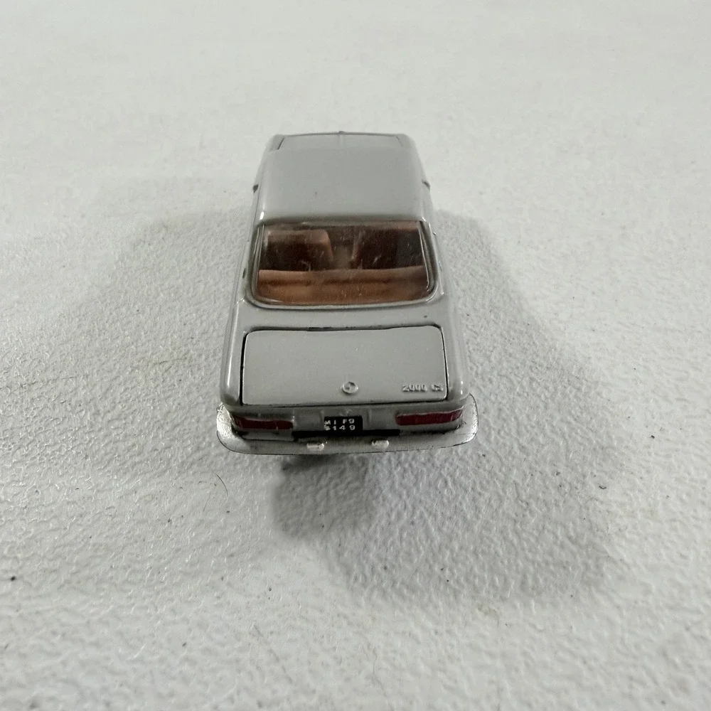 Mebetoys BMW 2000 Coupe Sport A-17 Silver 1/43‎ Scale Car Made In Italy